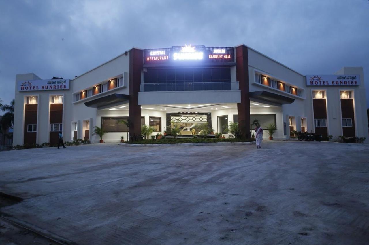 Picket And Bhaskar Hotels Pvt Ltd Srikakulam Dış mekan fotoğraf
